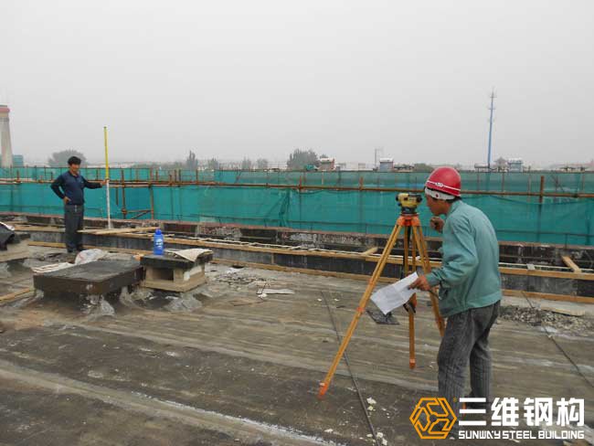 鋼結構廠房施工中常用的檢測測量工具有哪些？